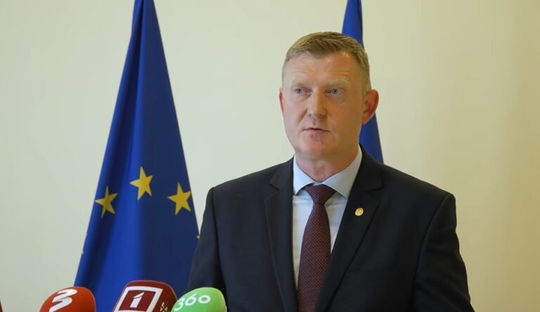 Міністр оборони Латвії Райвіс Мелніс обговорює посилення ППО та страх перед московськими провокаціями