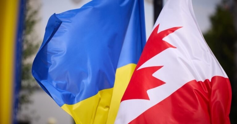 Прем'єр Канади Марк Карні на тлі повідомлень про нові санкції проти РФ та обіцянки ППО Україні.