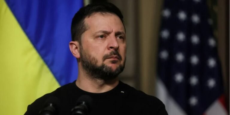 Речник МЗС України коментує маршрут Зеленського до Лондона через Молдову, заперечуючи політичні виміри.