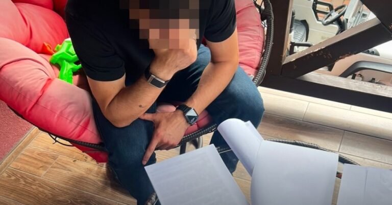 Співробітник СБУ підбурював бізнесмена до хабаря, викрито НАБУ.