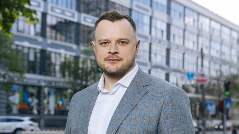 Сергій Федоренко, новий тимчасовий керівник НАК Нафтогаз, на тлі постійних кадрових змін.