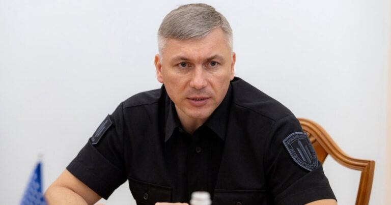 Олексій Сухачов, ексглава ДБР, чий брат скуповував сотні квартир за копійки