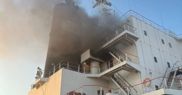 Наслідки російської атаки на цивільні судна Миколаївщини з загиблими та пораненими