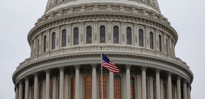 Група американських сенаторів тисне на Конгрес для запровадження жорстких санкцій проти Росії до літньої перерви, ігноруючи пропозиції щодо Ірану.