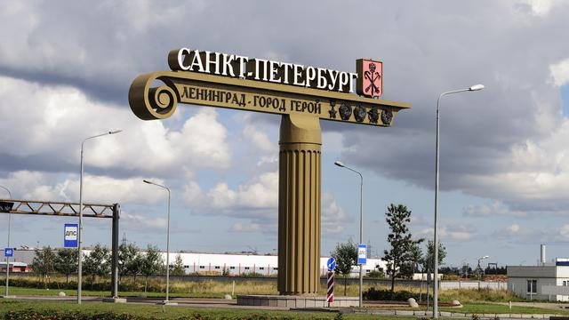 Українські удари по нафтобазах та військових об'єктах агресора. Петербург, Удмуртія, Кронштадт палають. Кремль у паніці.