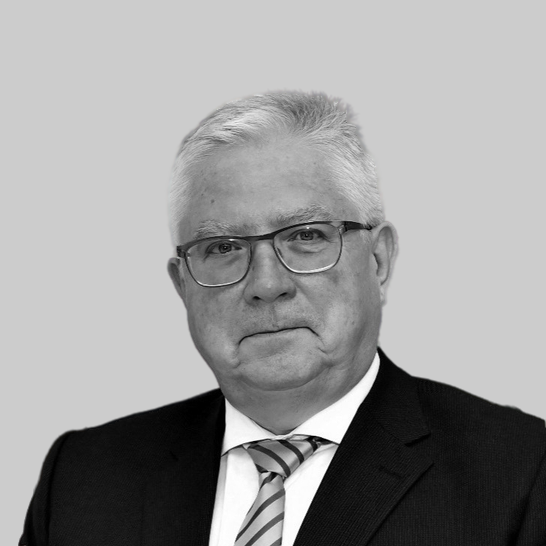 Дрони атакують російські НПЗ: безсилий Кремль та вразлива влада перед паливною кризою.