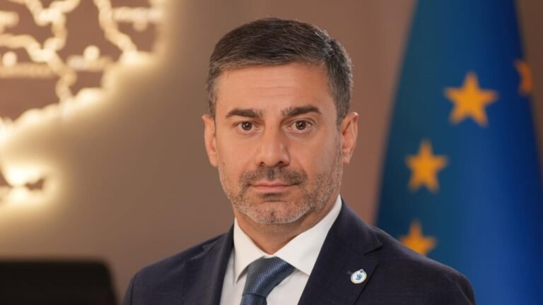 Омбудсман Дмитро Лубінець вимагає звільнення 46 поранених українських військових, полонених в Оленівці.