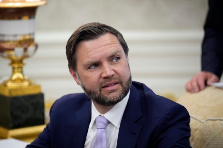 Віцепрезидент США Джей Ді Венс коментує нульовий потенціал Росії для наступу та шанси на завершення війни.