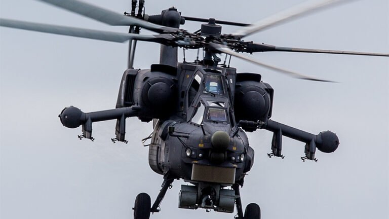 Українські дрони знищили російський ударний Мі-28, командувач СБС підтвердив успішну операцію. Цінний вертоліт перетворився на металобрухт.