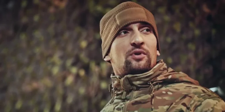 Командир 93 ОМБр Шаміль Крутков
