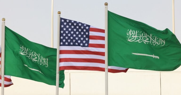 США та Саудівська Аравія уклали ядерну угоду без інспекцій МАГАТЕ, що дозволяє збагачення урану.