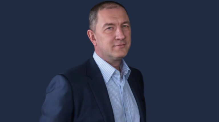 Юрій Ткачук, керівник «Укргазвидобування», готується очолити «Нафтогаз», поки Сергій Корецький метить у прем'єри.
