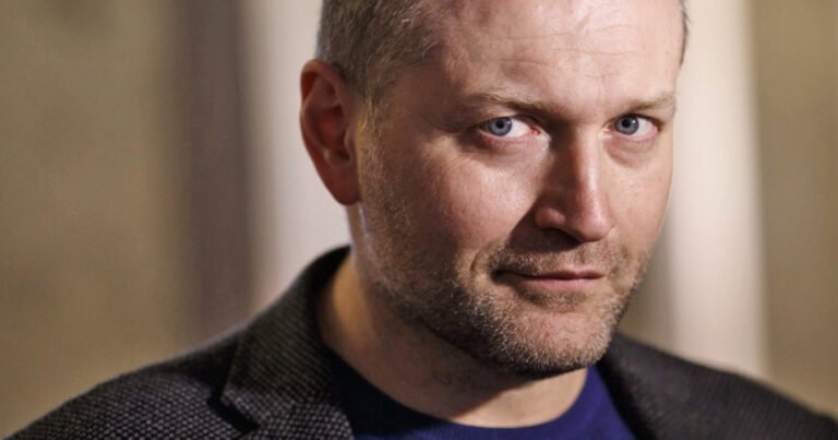Зеленський санкціонував кремлівських пропагандистів, поплічників ВПК РФ та екснардепа.