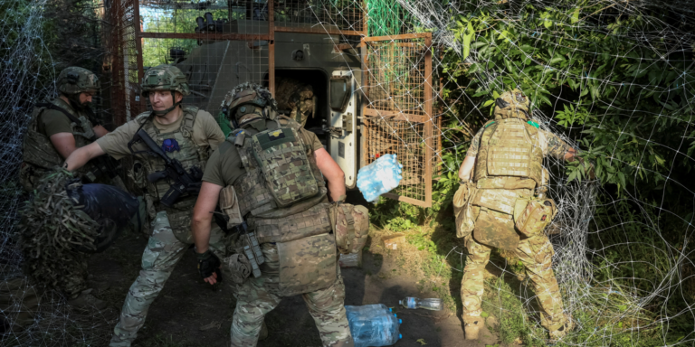 Аналітик DeepState Роман Погорілий розвінчує російську брехню про Костянтинівку.