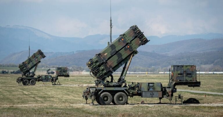 Греція під тиском НАТО та ЄС має віддати ракети Patriot Україні. Афіни відбиваються, заявляючи про внесок у безпеку союзників.