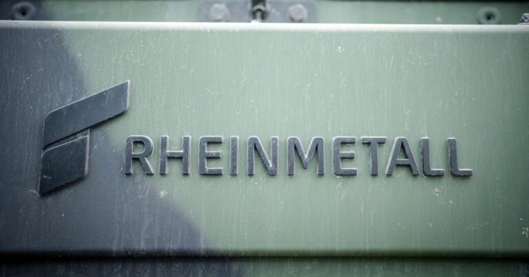 Перша партія 155-мм снарядів RH1412 від Rheinmetall з нового німецького заводу для України.