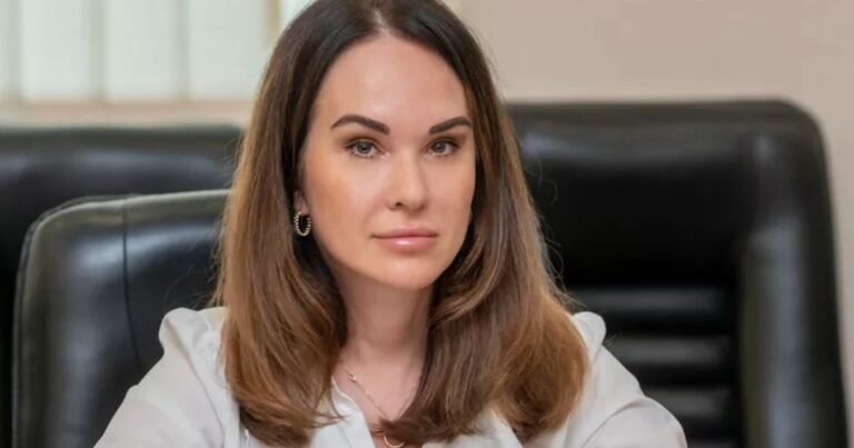 Ірина Мудра, ексзаступниця Офісу Президента, перед судом у справі про корупцію.
