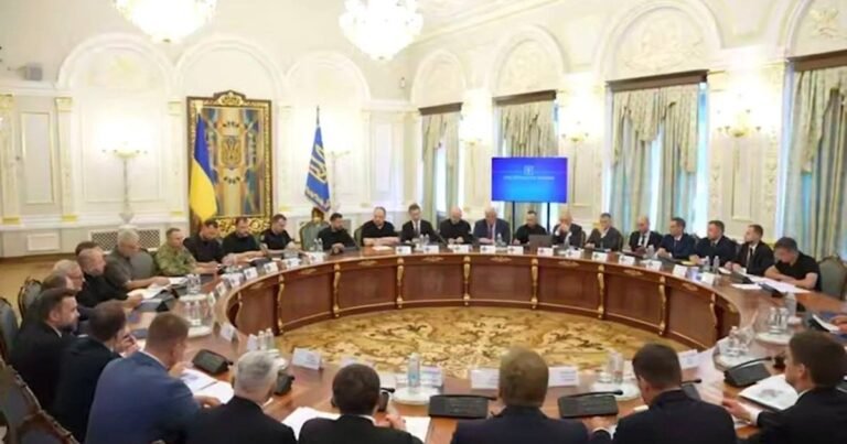 Президент Зеленський засідав на РНБО. Зафіксували відставання в регіонах.
