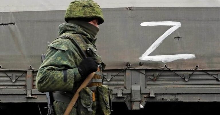 Кремль і Міноборони тиснуть на регіони заради 409 тисяч контрактників, уникаючи мобілізації.