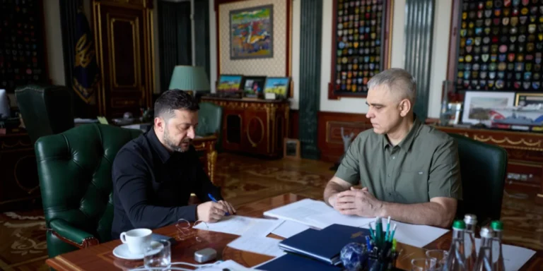 Володимир Зеленський анонсує нові операції СБУ та продовження кадрових «чисток» у Службі.