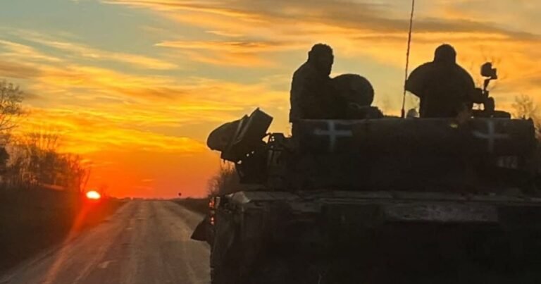 Українські військові знищили техніку окупантів.