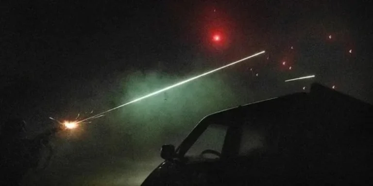 Наслідки нічної атаки РФ на Україну: пожежі, руйнування, постраждалі
