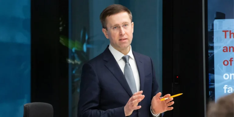 Сергій Корецький, найбагатший прем'єр-міністр, його мільйонні статки та бізнес-шлях у декларації.