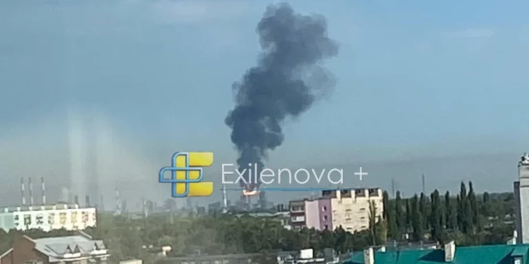 Пожежа на російському нафтопереробному комплексі «Газпром нефтехим Салават» після удару ЗСУ.