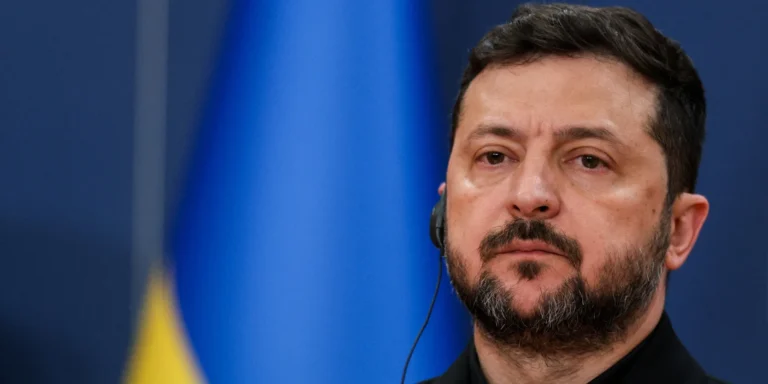 Президент Володимир Зеленський оголошує про підготовку закону щодо національних святинь України.