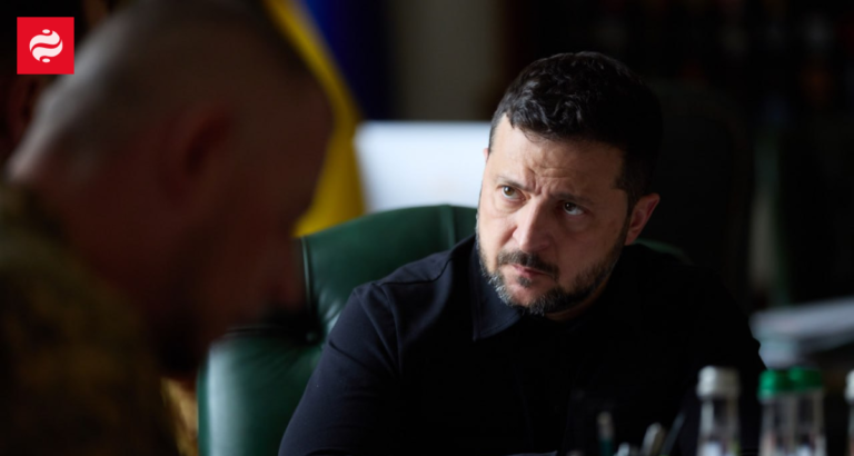 Президент Володимир Зеленський на зустрічі, де говорив про неможливість виборів.