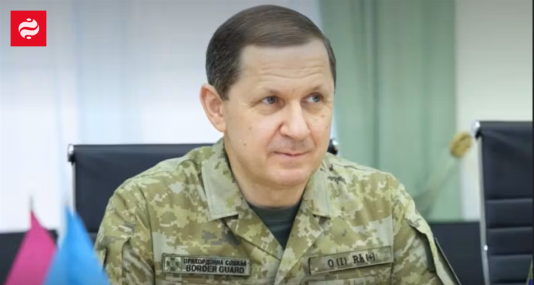 Вадим Ченчик, заступник голови ДПСУ, тимчасово очолив службу, на фоні прикордонного стовпа