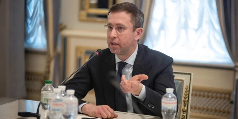 Прем'єр Корецький розкрив фінансову діру: Україні бракує мільярдів на війну.