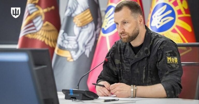 Міністр оборони України та Міністр оборони Німеччини обговорюють оборону та майбутній Рамштайн.