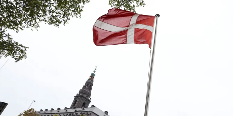 Військова допомога Данії для ППО України на 275 мільйонів доларів після російського інциденту.