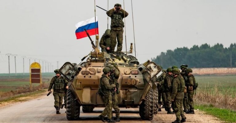 Кремль обіцяє мільярди на війну, ховаючи реальні витрати. Дефіцит росте, податки теж. Гроші на смерть.