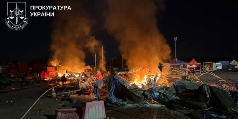 Київ під атакою шахедів: руйнування, постраждалі, робота ППО.