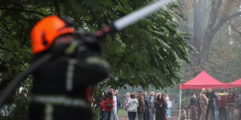 Київ під обстрілом: провайдери та телеканали без зв'язку, інфраструктура страждає.