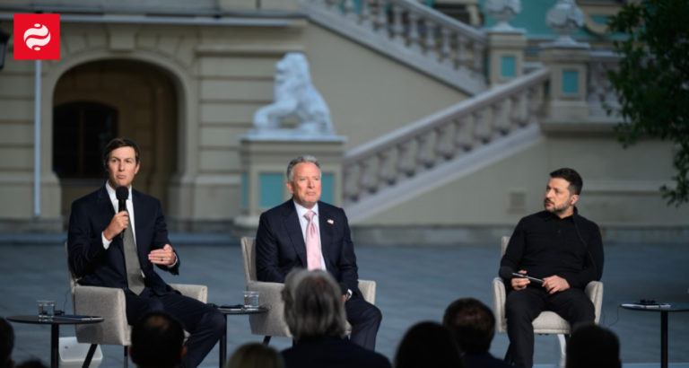 Президент Зеленський заперечив енергетичне перемир'я, відповідаючи на питання про атаки на НПЗ.