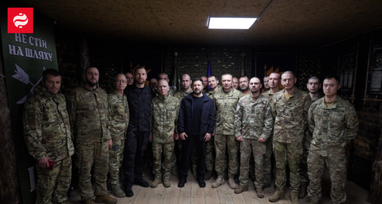 Президент Зеленський на фронті з військовими, обговорює закупівлі під час операції «Вівальді».