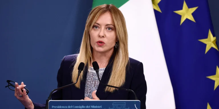 Прем'єр-міністерка Італії Джорджа Мелоні жорстко критикує угоду Трампа щодо російського дизелю.