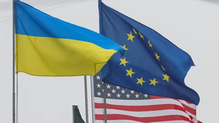 Американський чиновник обговорює «мирний» план США та ЄС для України з чотирьох пунктів.