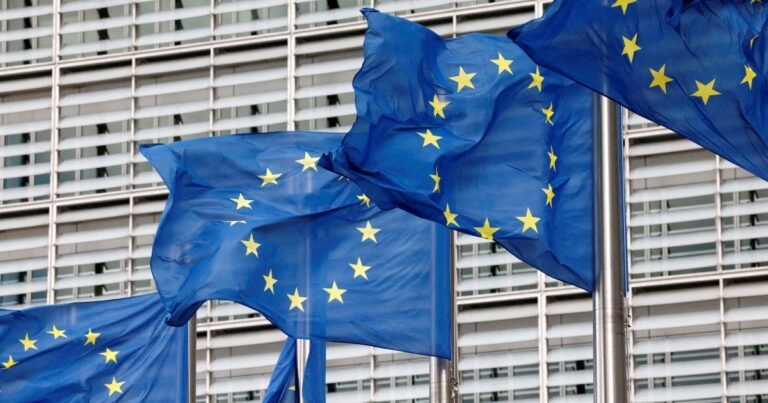 Єврокомісія виділяє мільярди на оборону ЄС, заохочуючи спільні закупівлі з Україною, але кошти не пряма допомога.