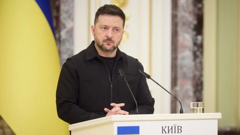 Зеленський висуває умову Росії щодо припинення ударів по енергетиці, на тлі домовленостей Трампа з Путіним про пальне та зірваних переговорів.