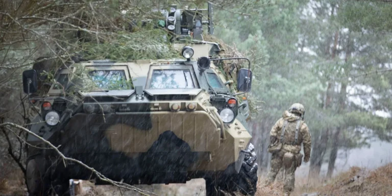 Міноборони: розірвані контракти, мільярди для армії та обіцянки закрити дефіцит.