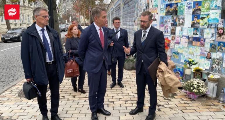 Міністр енергетики Норвегії Тер'є Осланд передає €48,1 млн на енергетику України.